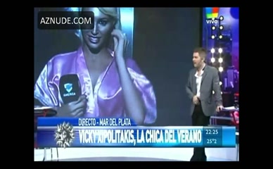 VICKY XIPOLITAKIS in Intratables