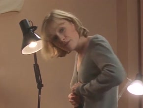 CLAIRE SKINNER in SECOND SIGHT (1999)