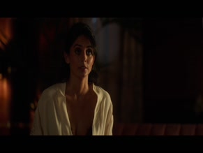 PARDIS SAREMI NUDE/SEXY SCENE IN DEATH AND OTHER DETAILS
