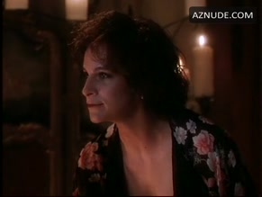 AMANDA PLUMMER in TALES FROM THE CRYPT(1989-1996)