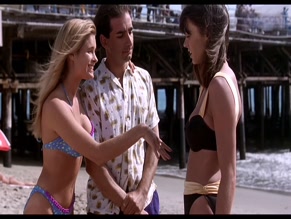 AMI DOLENZ in MIRACLE BEACH(1991)