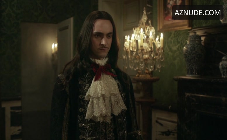 Anna Brewster Prosthetic Scene In Versailles Aznude