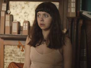 Bel PowleySexy in The Diary of a Teenage Girl
