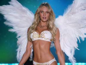 Candice SwanepoelSexy in The Victoria's Secret Fashion Show 2010