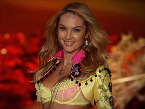 Candice SwanepoelSexy in The Victoria's Secret Fashion Show 2011
