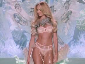 Candice SwanepoelSexy in The Victoria's Secret Fashion Show 2014