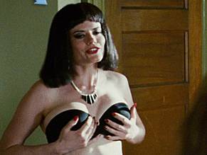 Christin Sawyer DavisSexy in The Private Lives of Pippa Lee