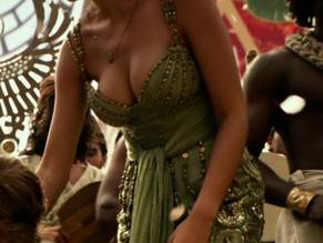 Courtney EatonSexy in Gods of Egypt