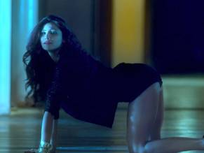 Daisy ShahSexy in Hate Story 3