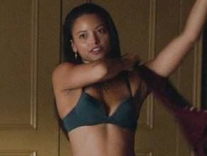 Gabrielle WalshSexy in The Vampire Diaries