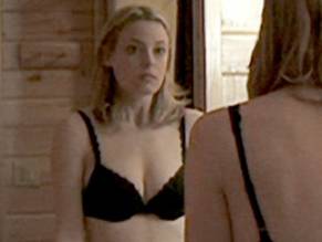Gillian JacobsSexy in Helena from the Wedding