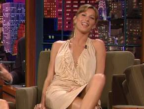 Gisele BundchenSexy in The Tonight Show