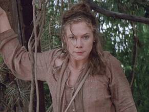 Kathleen TurnerSexy in Romancing the Stone