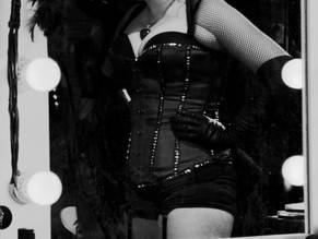 Kimberly CoxSexy in Sin City: A Dame to Kill For