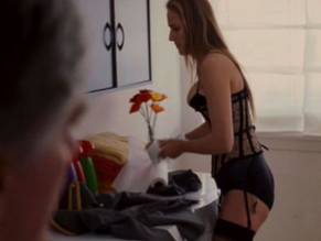 Leelee SobieskiSexy in Walk All Over Me