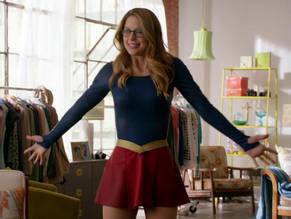 Melissa BenoistSexy in Supergirl