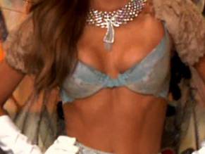Miranda KerrSexy in Victoria's Secret Fashion Show 2008