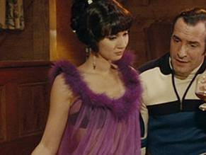 Moon DaillySexy in OSS 117 - Lost in Rio