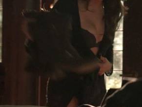 Nina DobrevSexy in The Vampire Diaries