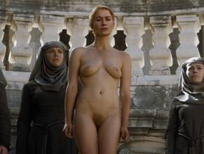 Rebecca Van CleaveSexy in Game of Thrones