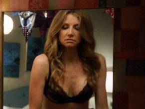 Sarah ChalkeSexy in How to Live with Your Parents (For the Rest of Your Life)