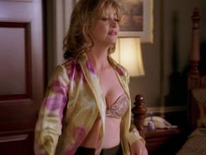 Sharon LawrenceSexy in Desperate Housewives