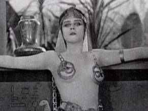 Theda BaraSexy in Cleopatra