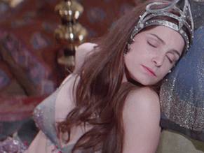 Valerie QuennessenSexy in Conan the Barbarian