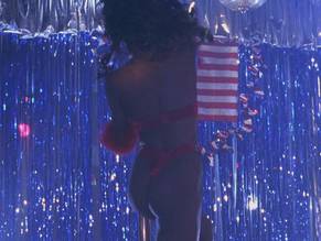 Vivica A. FoxSexy in Independence Day