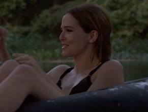 Zoey DeutchSexy in Everybody Wants Some!!