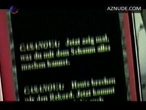 BARBARA KOWA in DIE HEIMLICHEN BLICKE DES MORDERS(2001)
