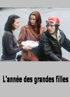 L' ANNEE DES GRANDES FILLES NUDE SCENES