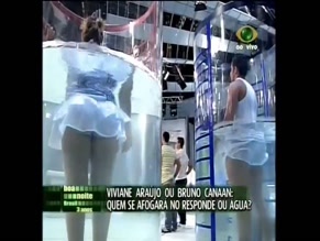 ISABELA VALADEIRO in PANICO NA TV (2003)