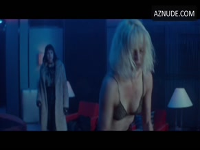 CHARLIZE THERON NUDE/SEXY SCENE IN ATOMIC BLONDE