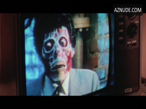CIBBY DANYLA in THEY LIVE(1988)
