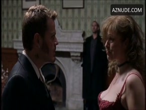 DIANA QUICK in REVENGERS TRAGEDY (2002)