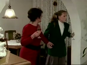 CLAUDIA ECKNER in EINE VERDAMMT HEISSE BRAUT 2(1989)