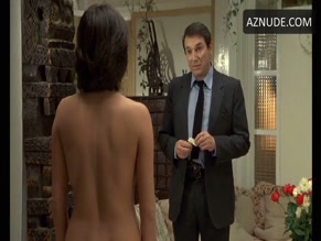 ELISABETH MARGONI NUDE/SEXY SCENE IN THE PROFESSIONAL