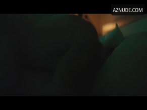 ELIZA TAYLOR NUDE/SEXY SCENE IN THE NOVEMBER MAN