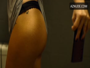 EUGENIA SUAREZ NUDE/SEXY SCENE IN ALTERNATIVE THERAPY