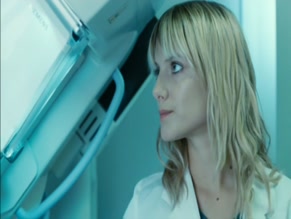 KARINA BEUTHE in THE DAY I SAW YOUR HEART(2011)