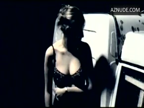 HENRIKE FISCHER NUDE/SEXY SCENE IN LORD OF THE UNDEAD