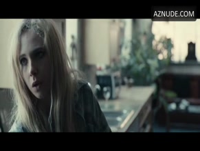 JUNO TEMPLE in LEN AND COMPANY(2015)