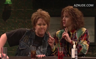 KATE MCKINNON in Saturday Night Live