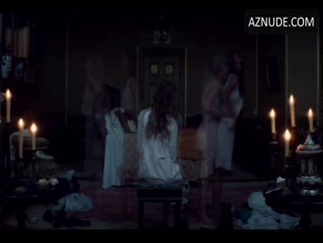 LILY SULLIVAN NUDE/SEXY SCENE IN PICNIC AT HANGING ROCK