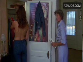 LYNDA CARTER NUDE/SEXY SCENE IN BOBBIE JO AND THE OUTLAW