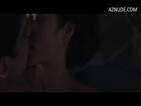 MARION COTILLARD NUDE/SEXY SCENE IN FROM THE LAND OF THE MOON