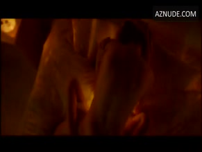 PAZ DE LA HUERTA NUDE/SEXY SCENE IN ENTER THE VOID