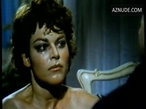 SANDRA WEY in SENZA SCRUPOLI (1985)