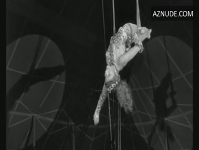 SOLVEIG DOMMARTIN NUDE/SEXY SCENE IN WINGS OF DESIRE
